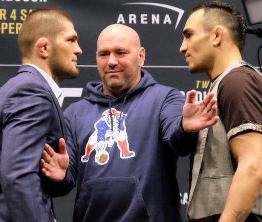 Khabib Nurmagomedov "đá đểu" Tony Ferguson về vụ hụt đai vô địch
