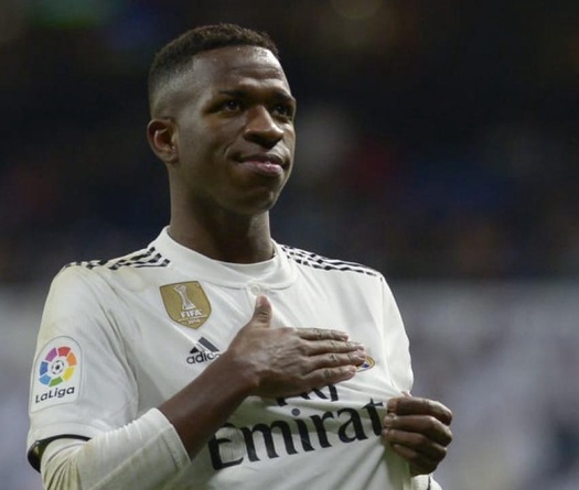 "Thần đồng" Vinicius Jr đang trở thành đầu tàu trên hàng công của Real như thế nào?