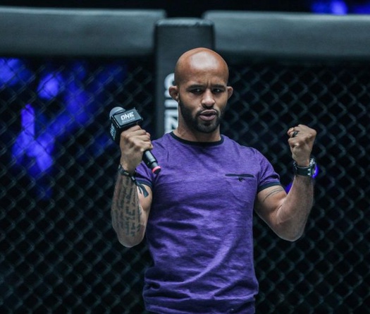 Đến lượt Demetrious Johnson "bám trend" thách đấu Mayweather