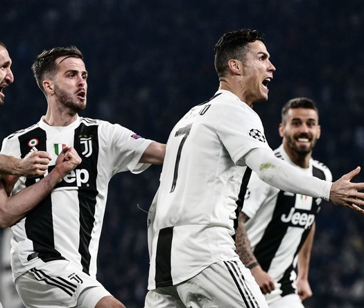 Ronaldo lập hat-trick và san bằng kỷ lục cùng 5 điểm nhấn khi Juventus loại Atletico ở Cúp C1