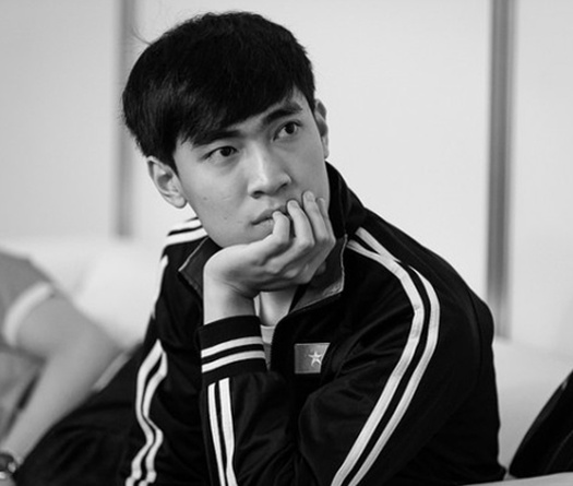 Fan Việt cay cú khi Levi vẫn chờ đợi mòn mỏi trên băng ghế dự bị tại LPL