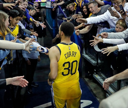 Sự chân thành của Stephen Curry chính là vũ khí lợi hại nhất của Golden State Warriors