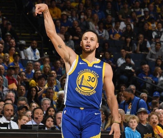 Video Golden State Warriors 137-90 Charlotte Hornets (NBA ngày 1/4)