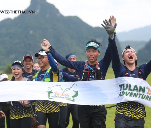 Khoảnh khắc ấn tượng của đội về nhất ngày thi thứ 2 Tú Làn Adventure Race 2019