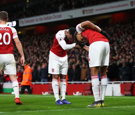 Lacazette tiết lộ Aubameyang đã giúp anh đá tốt hơn như thế nào?