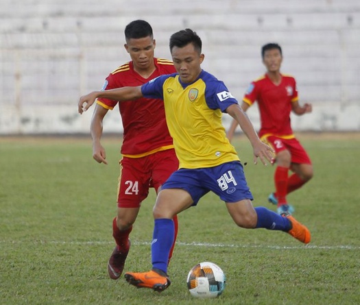 Đừng để Hồng Lĩnh Hà Tĩnh phải tách tốp khi bóng lăn mới được 2 vòng