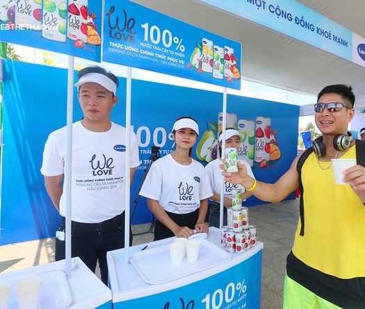 Độc đáo trải nghiệm Nhận bib - Thưởng thức đặc sản tại khu Expo Mekong Delta Marathon 2019