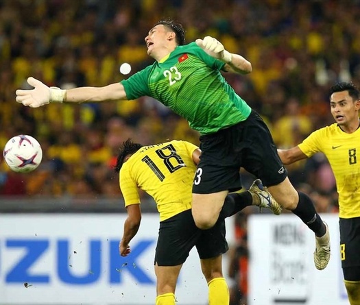 Chuyện về cầu thủ Việt kiều: Không phải ai cũng là Văn Lâm!