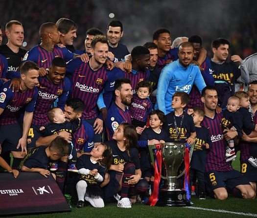 Messi lại lập kỷ lục và những điểm nhấn khi Barca vô địch La Liga trước 3 vòng