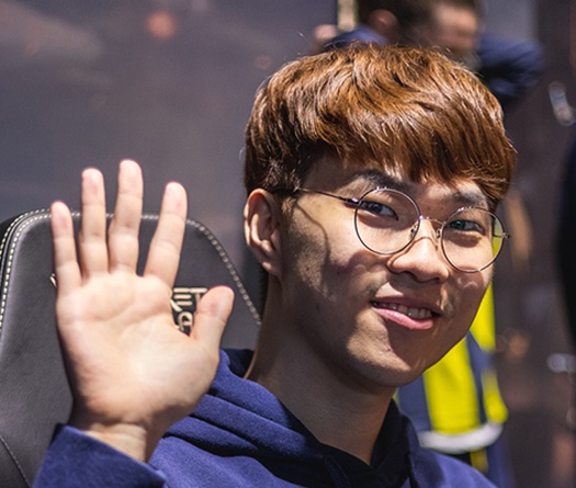 Ruin FB: "Zeros chơi rất năng nổ. Tôi chưa bao giờ thấy một người chơi nào chơi như vậy"