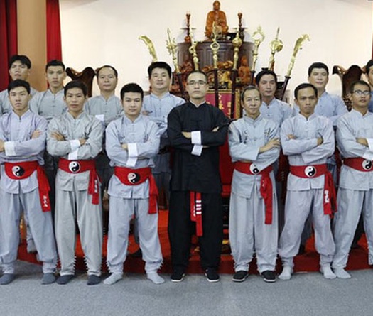 Sư huynh của Flores thách đấu Trương Đình Hoàng khi bị chê 'né kèo'