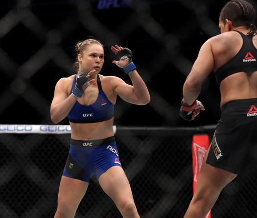 Ronda Rousey: 'Sự nghiệp UFC vẫn quý giá hơn WWE rất nhiều'
