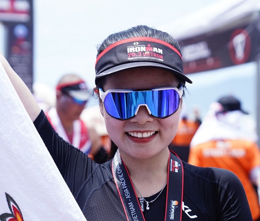 Những 'bông hồng thép' thiêu đốt IRONMAN 70.3 Việt Nam 2019