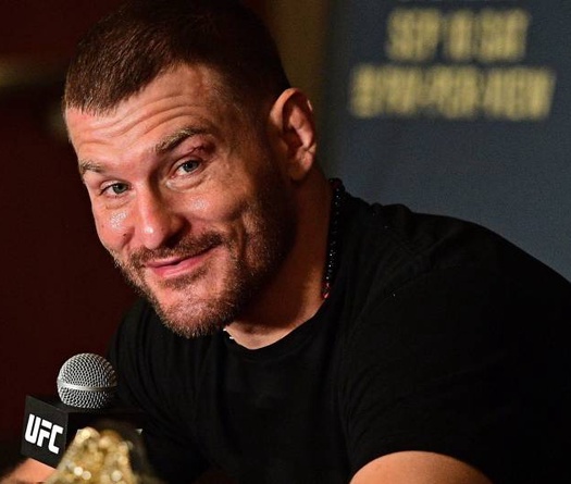 Stipe Miocic: Tôi không lắng nghe những gì gã ngốc Daniel Cormier nói
