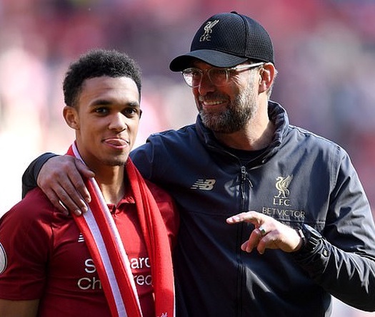 Alexander-Arnold khiến cho Lingard phải hổ thẹn về chỉ số sáng tạo mùa này