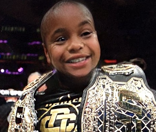 Daniel Cormier 'đá đểu' trò đùa của đài ESPN