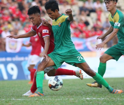Vòng 8 hạng Nhất 2019: Bình Phước khiến CĐV phát “sướng”