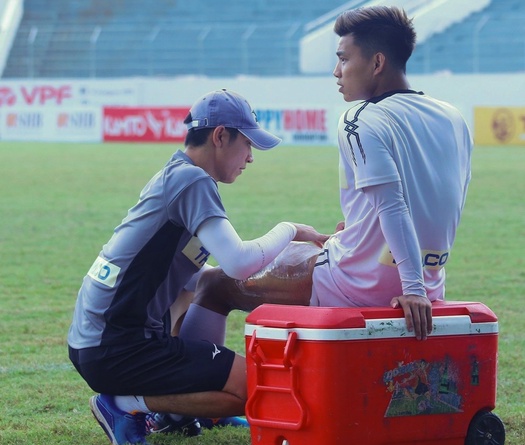Chấn thương “bất thường” của Vũ Văn Thanh thường được điều trị như thế nào?