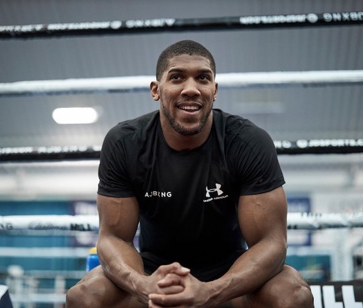 Vô địch Boxing Anthony Joshua dự đoán đội bóng nào sẽ vô địch Champions League?