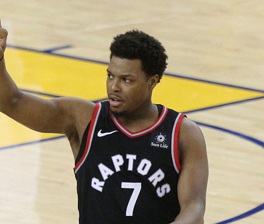 Kyle Lowry bất ngờ đứng hình với câu hỏi đặc biệt từ phóng viên nhí