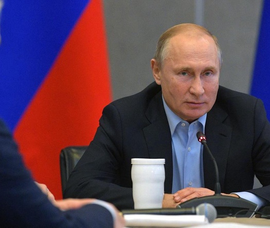 Tổng thống Nga Vladimir Putin chi tiền để xây trường học mang tên ngôi sao UFC Khabib Nurmagomedov