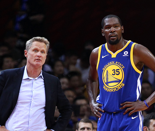 Nghe HLV Steve Kerr chia sẻ về quyết định cho Kevin Durant ra sân ở Game 5 NBA Finals