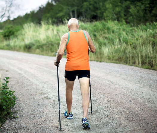 Nghiên cứu khoa học: Đi bộ nhanh giúp con người tránh chết sớm