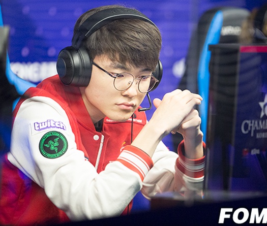 Trực tiếp LCK mùa hè 2019: SKT vs SB (15/6)