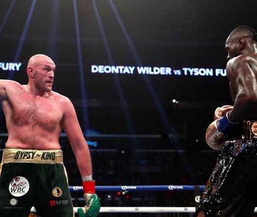 Eddie Hearn cho rằng Tyson Fury sẽ chờ tới năm sau để tham gia các trận đấu lớn