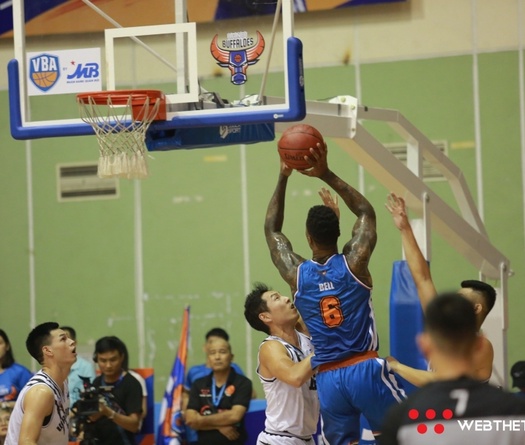 Rượt đuổi nghẹt thở, Hanoi Buffaloes chưa thể phá dớp sân nhà tại derby Thủ đô