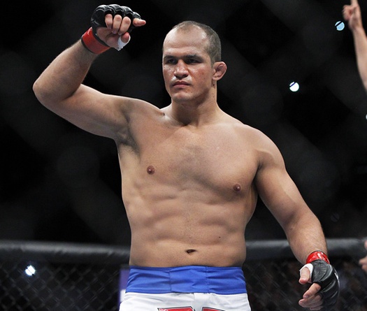 Junior Dos Santos muốn đối đầu Deontay Wilder