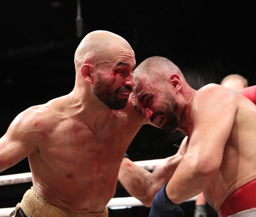 Paulie Malignaggi chấn thương tay nặng sau trận đấu không găng