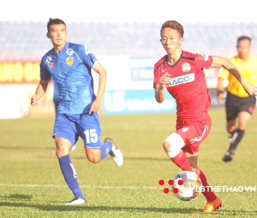 Cầu thủ của HAGL bị phạt nguội 1 “thẻ vàng” với hành vi phi thể thao