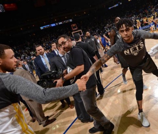 Chủ tịch Golden State Warriors: "Không ký với D'Angelo Russell chỉ để trade"