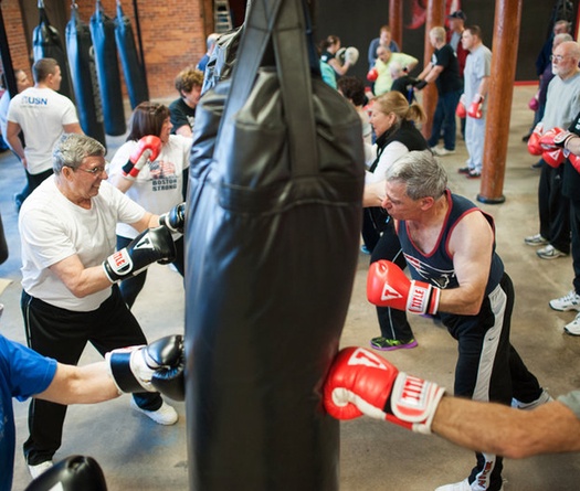 Dĩ độc trị độc: Boxing liệu có thể dùng để điều trị bệnh Parkinson?