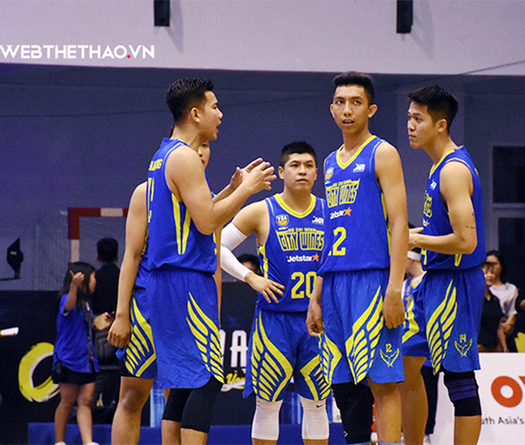 HLV Predrag Lukic gây sốc với đội hình chính toàn nội binh