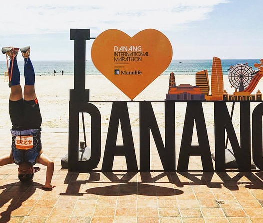 Chàng trai hát quốc ca tại các giải chạy ở 50 bang nước Mỹ kể về Đà Nẵng Marathon