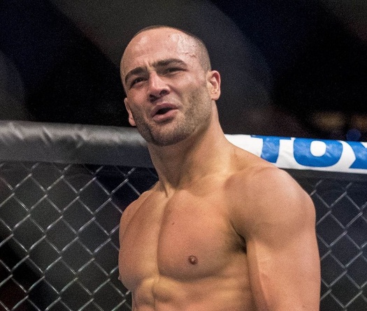 Eddie Alvarez vẫn bị ám ảnh về thất bại trước Conor: “Tôi giỏi hơn thế”