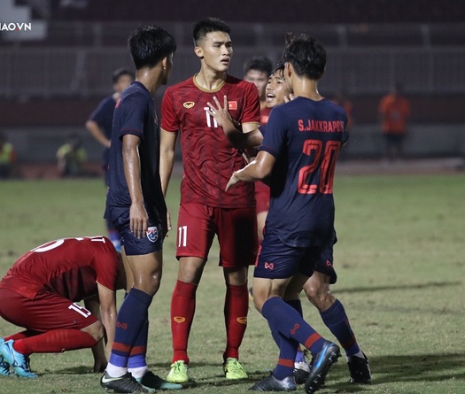 Hơn 10 ngàn khán giả theo dõi màn ẩu đả giữa U18 Việt Nam vs U18 Thái Lan