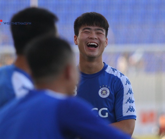 Điều gì khiến Duy Mạnh chưa nghĩ đến chức vô địch V.League 2019 cùng Hà Nội?