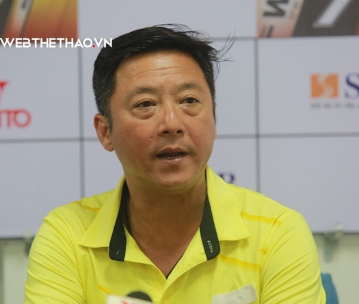 Thua trận, HLV Lê Huỳnh Đức tố HAGL đá xấu, tố trọng tài xử ép