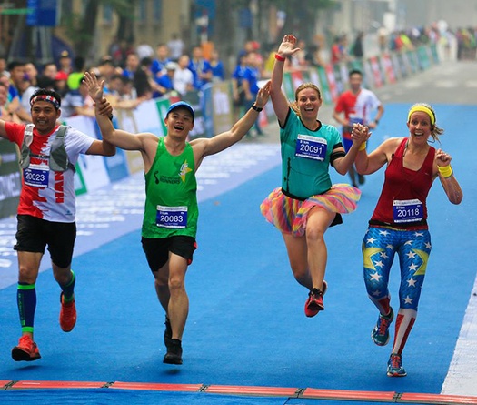 VPBank Hanoi Marathon 2019 cán mốc 1000 vận động viên quốc tế đăng ký
