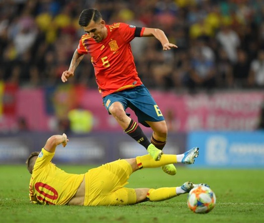 Ceballos đáp trả “ngọt ngào” đối với Real Madrid và Zidane