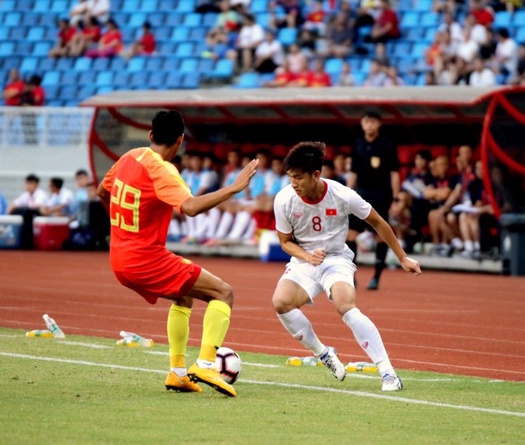 CĐV Trung Quốc: Chúng ta chỉ thua hai bàn trước "đại gia" Việt Nam