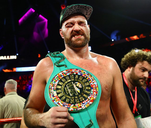 Bố của Tyson Fury mong con trai  sa thải đội huấn luyện dù chiến thắng