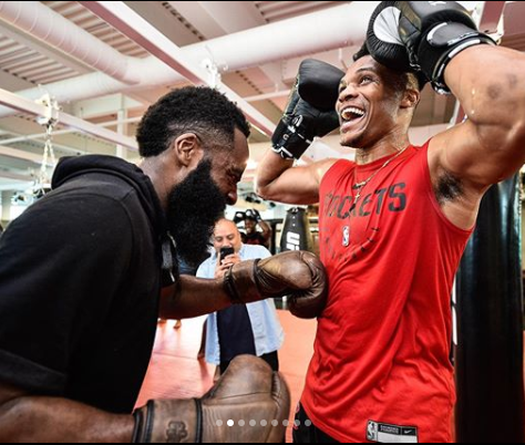 Dàn sao NBA oanh tạc Viện nghiên cứu phát triển hiệu suất thể thao UFC
