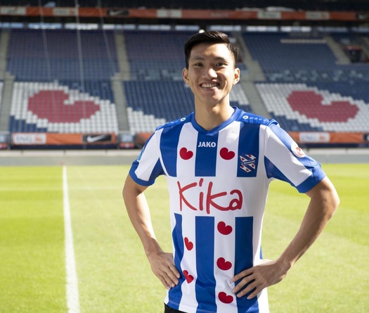 Đoàn Văn Hậu hội quân cùng ĐT Việt Nam sau trận Heerenveen đấu với PEC Zwolle