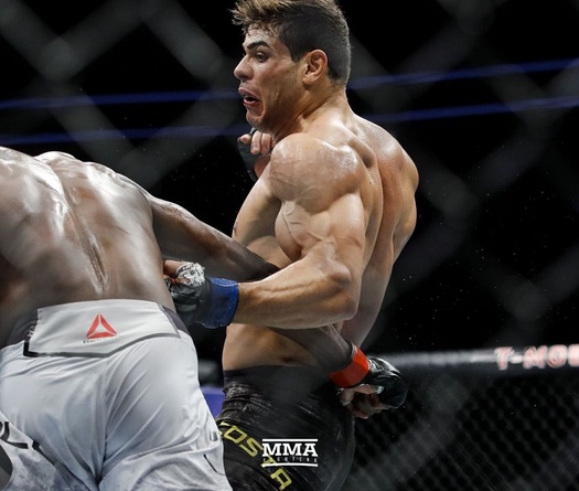 Paulo Costa sẽ là đối thủ tiếp theo của người chiến thắng tại UFC 243