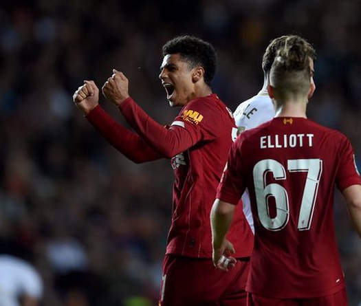 Klopp ấn tượng với Elliott và kế hoạch dài hạn của Liverpool cho Hoever