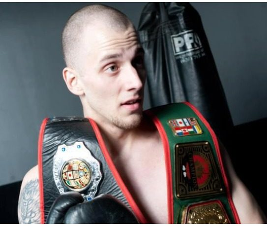 Gã troller Charlie Zelenoff và hình ảnh xấu của giới võ